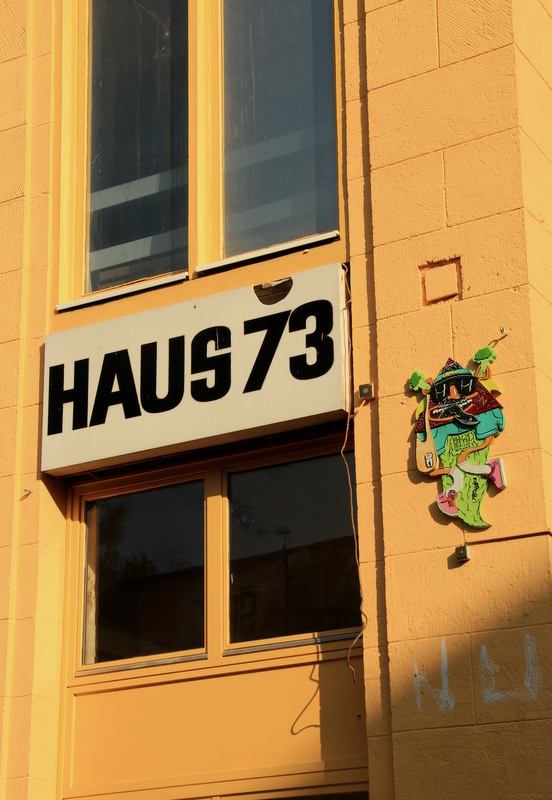 Haus 73