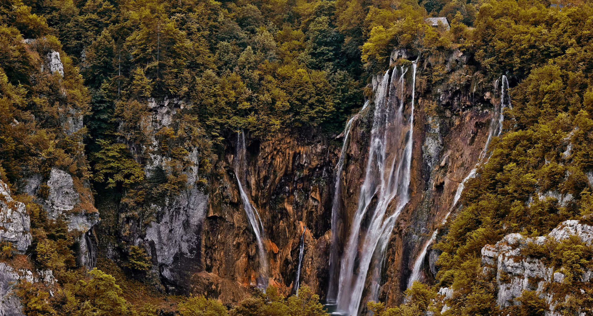 Haus am Wasserfall...