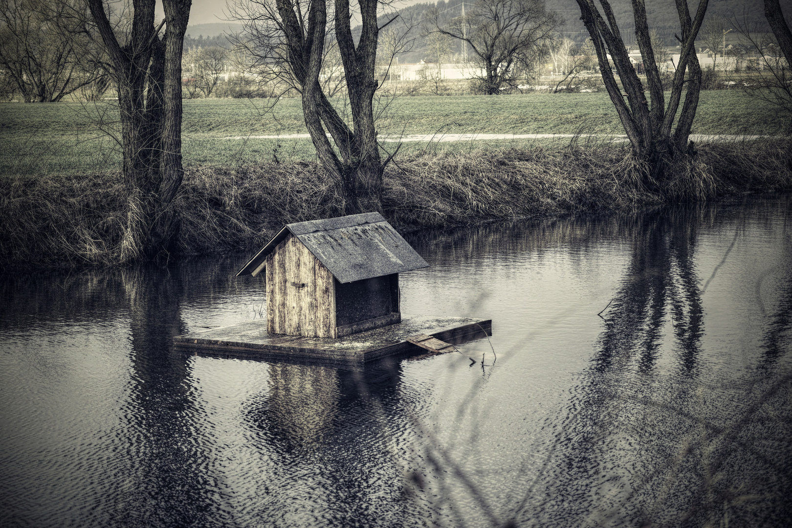 Haus auf dem kleinen See