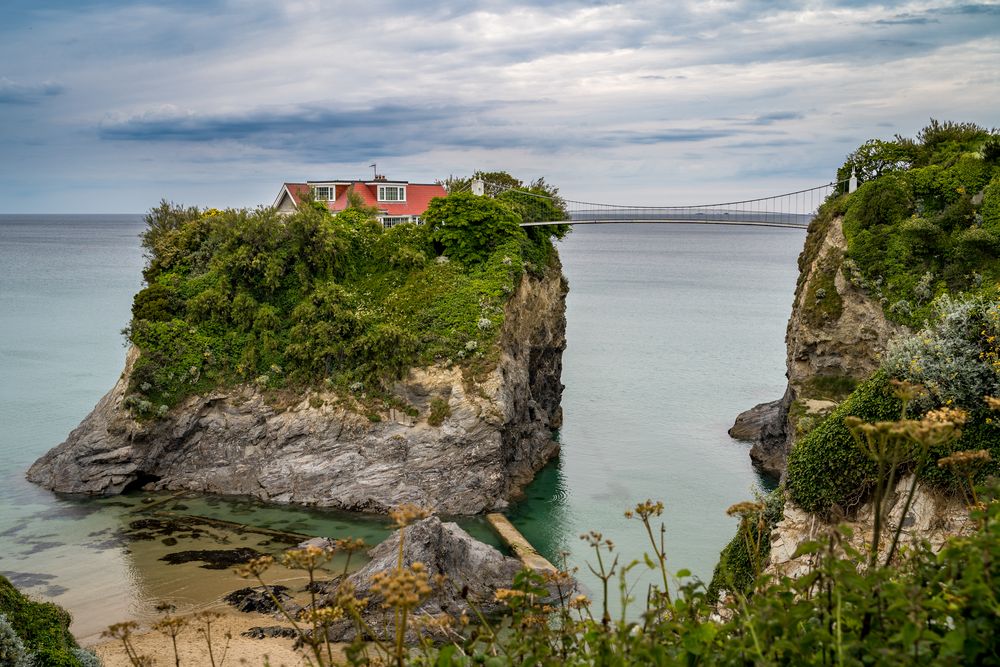 Haus Auf Felsen In Newquay Foto Bild Landschaft Meer Strand