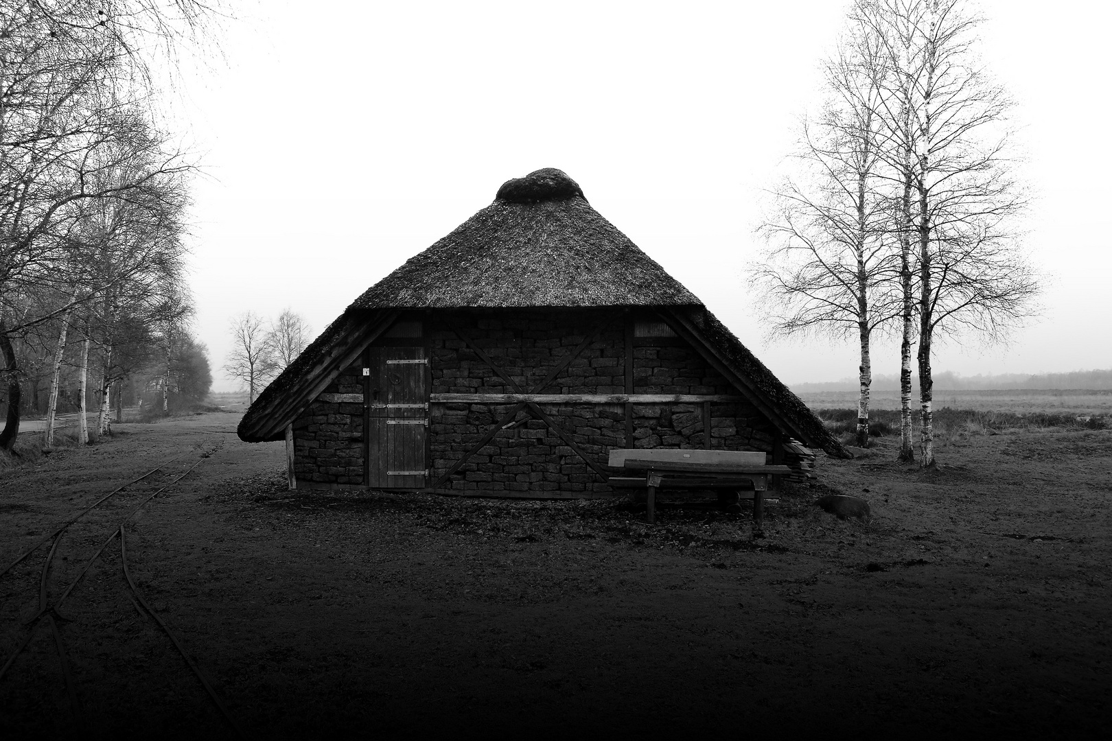 Haus aus Torf im Moor