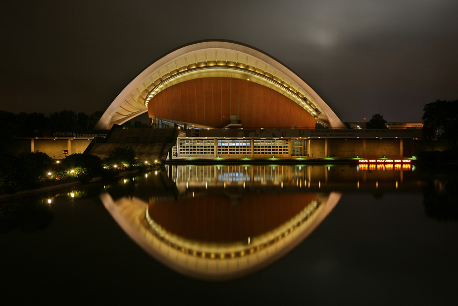 ~ HAUS DER KULTUREN DER WELT ~