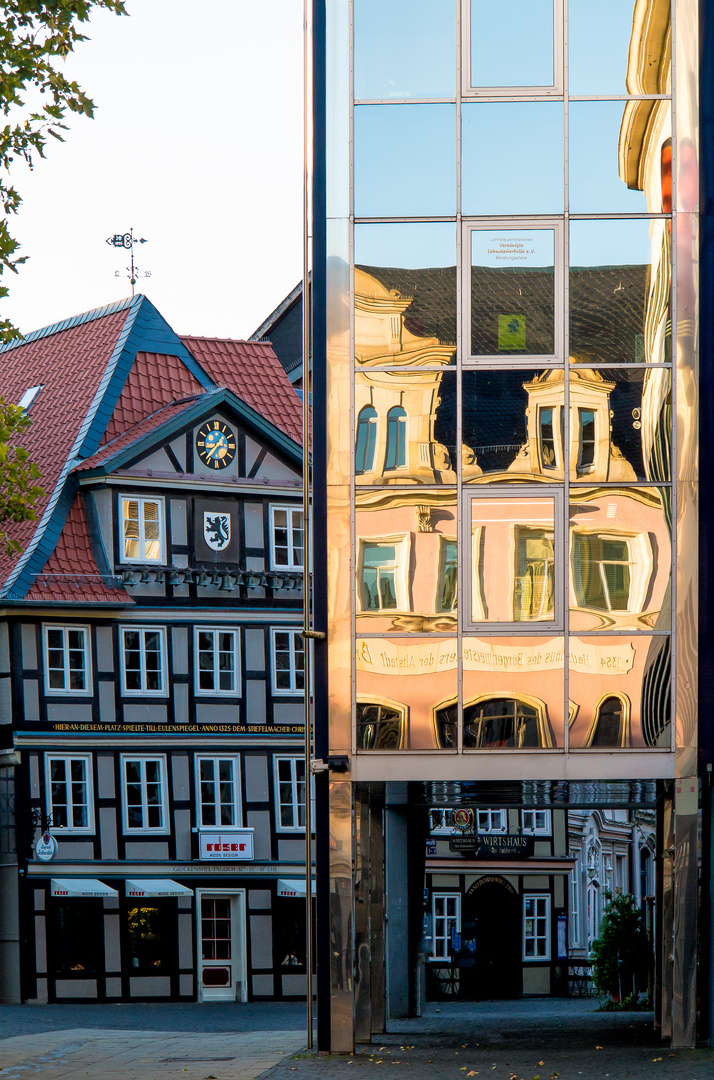 Haus des Bürgermeisters der Altstadt Braunschweig - gespiegelt