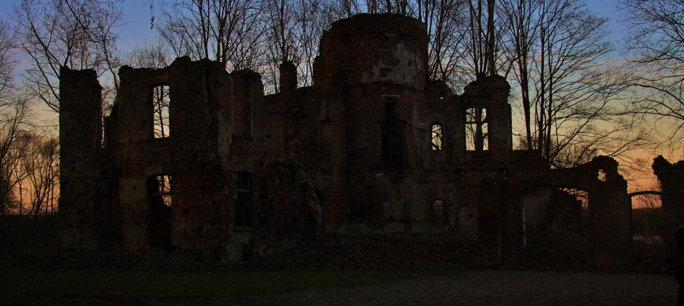 Haus Empel im  Abendlicht