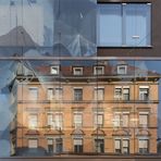 HAUS HINTER GLAS