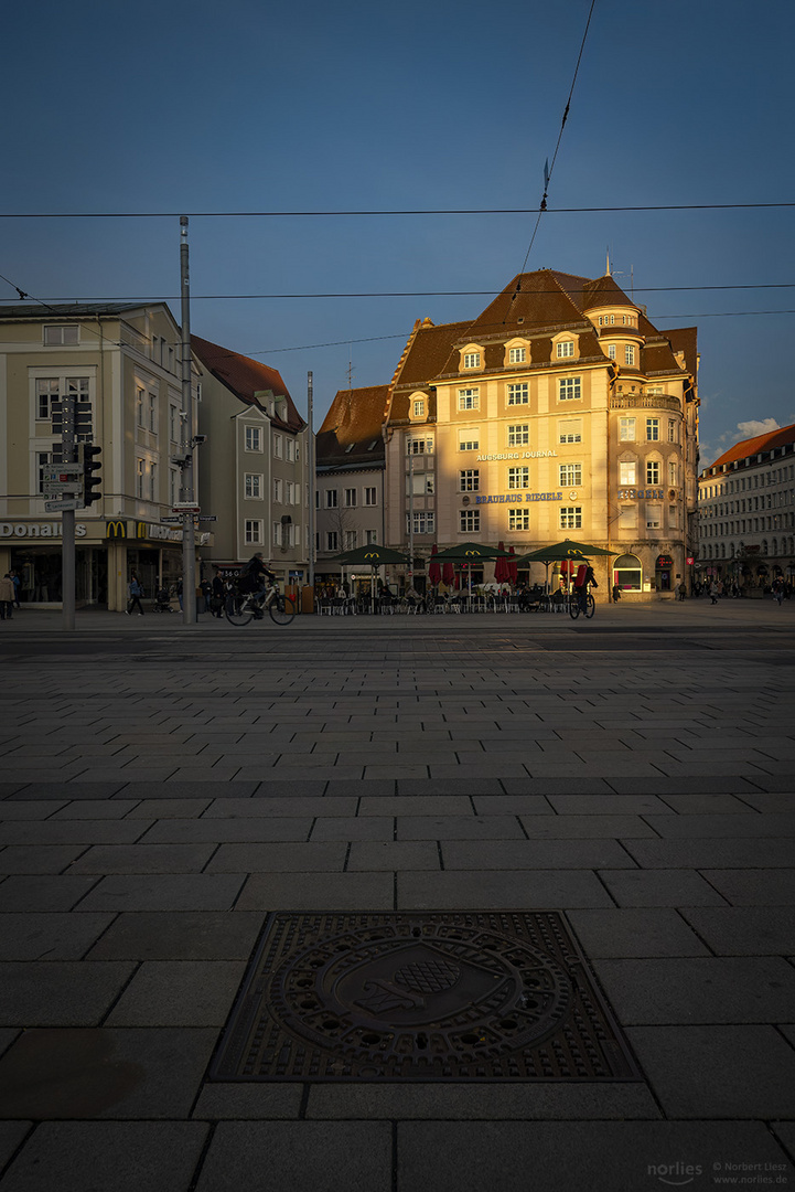 Haus im Abendlicht