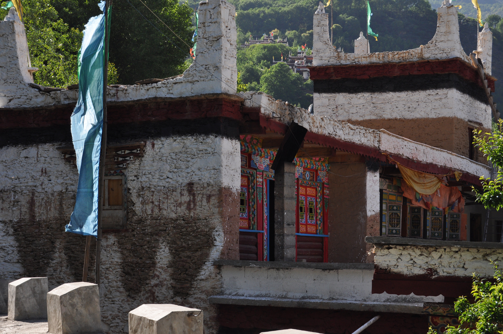 Haus im Dorf Jiaju, Osttibet