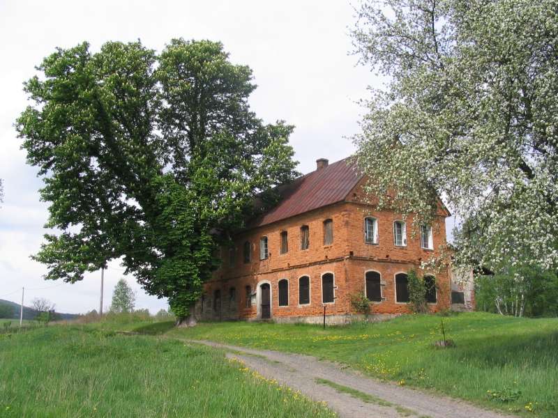 Haus im Grünen Foto & Bild | architektur, motive Bilder ...
