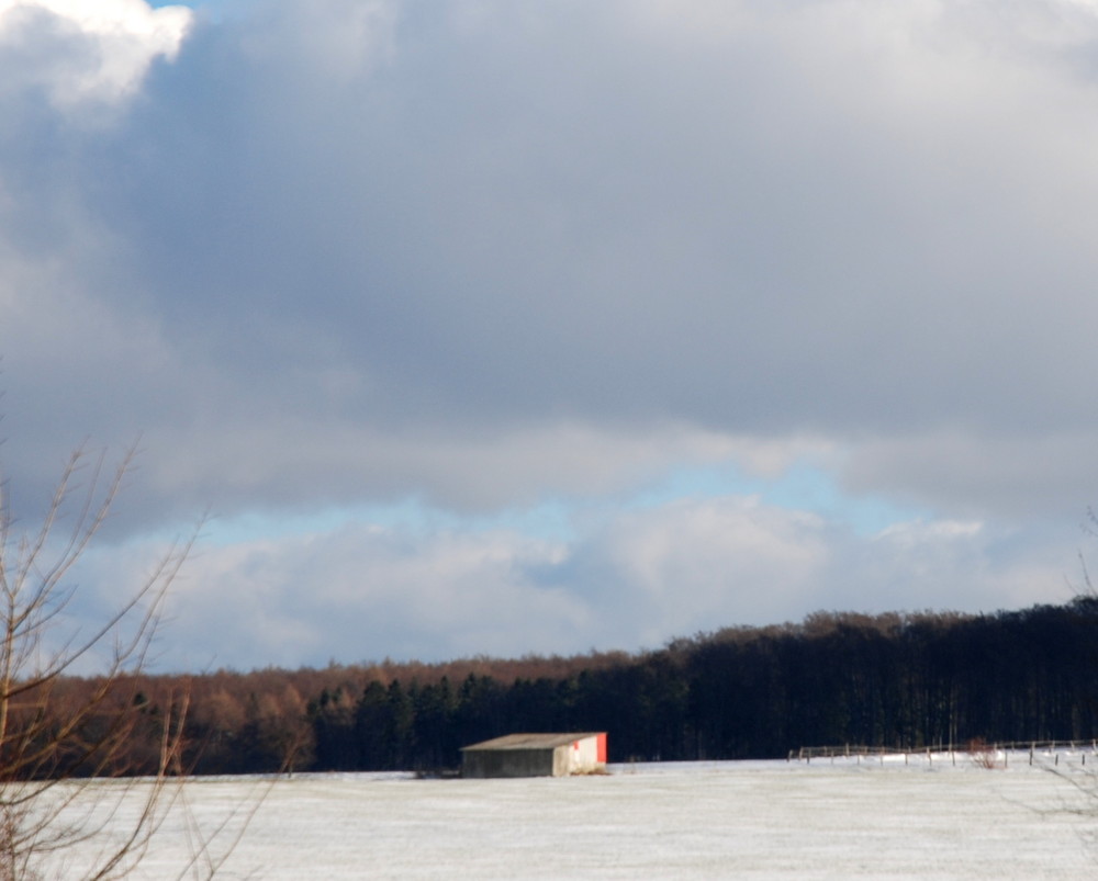 haus im schnee