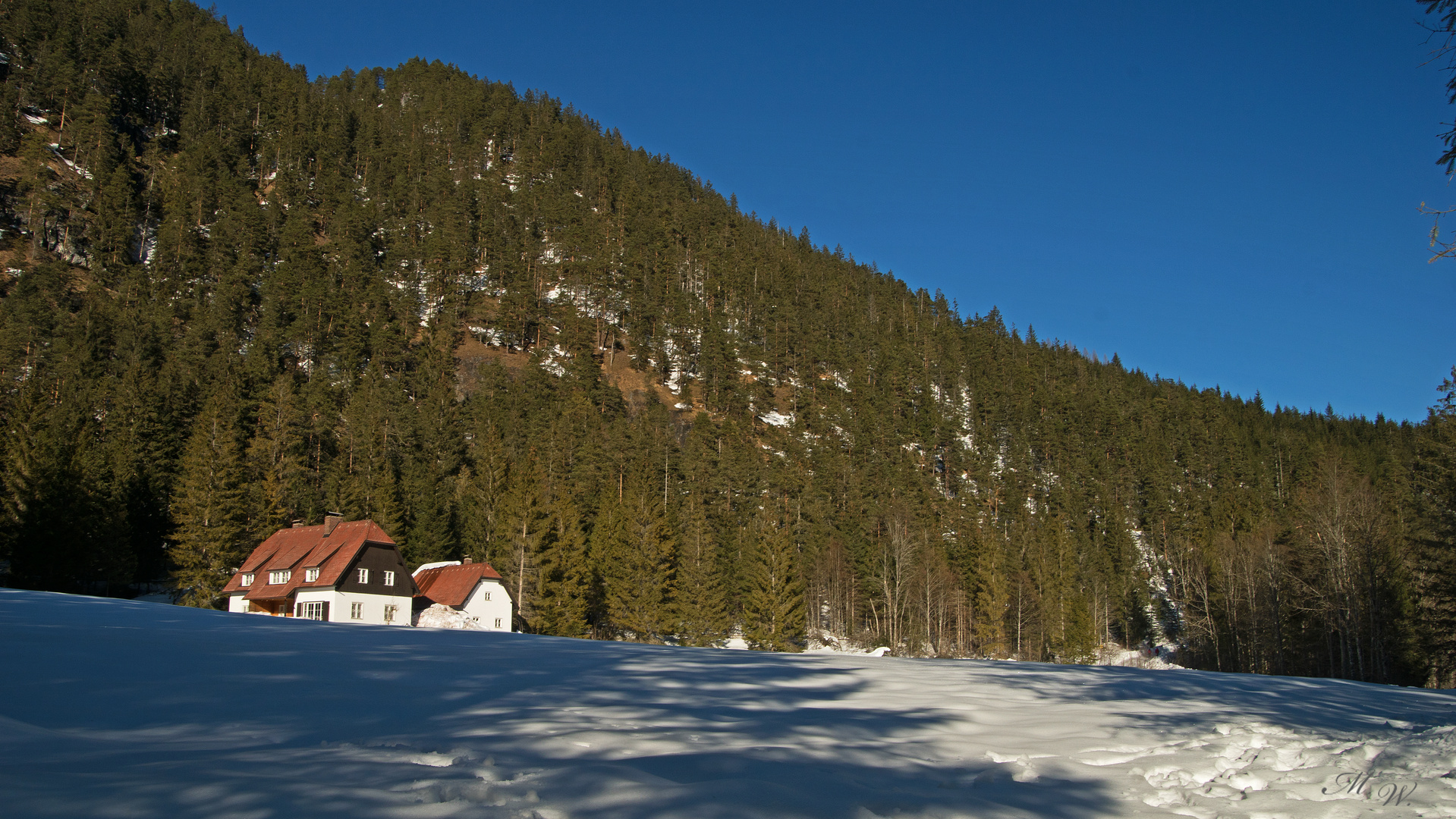 Haus im Schnee