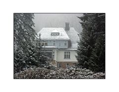 Haus im Winter