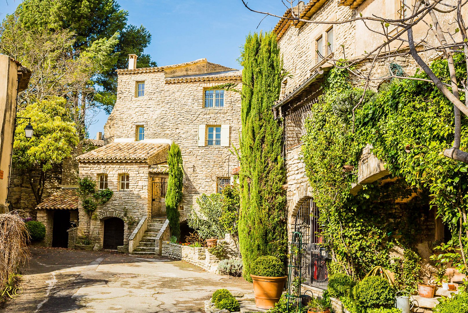 Haus in Goult Foto & Bild france, world, frankreich Bilder auf