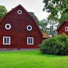 Haus mit 3 runden Fenstern