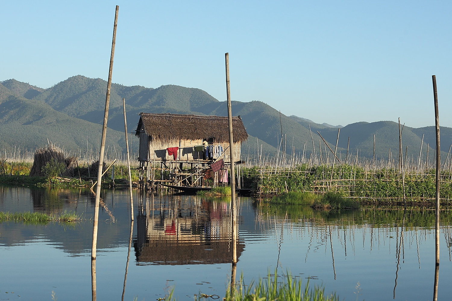 Haus mit Garten, Inle See