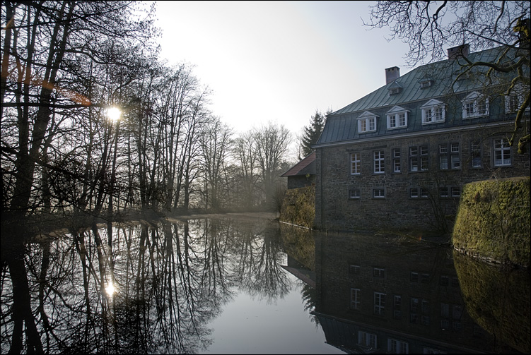 Haus Rhade im Morgenlicht