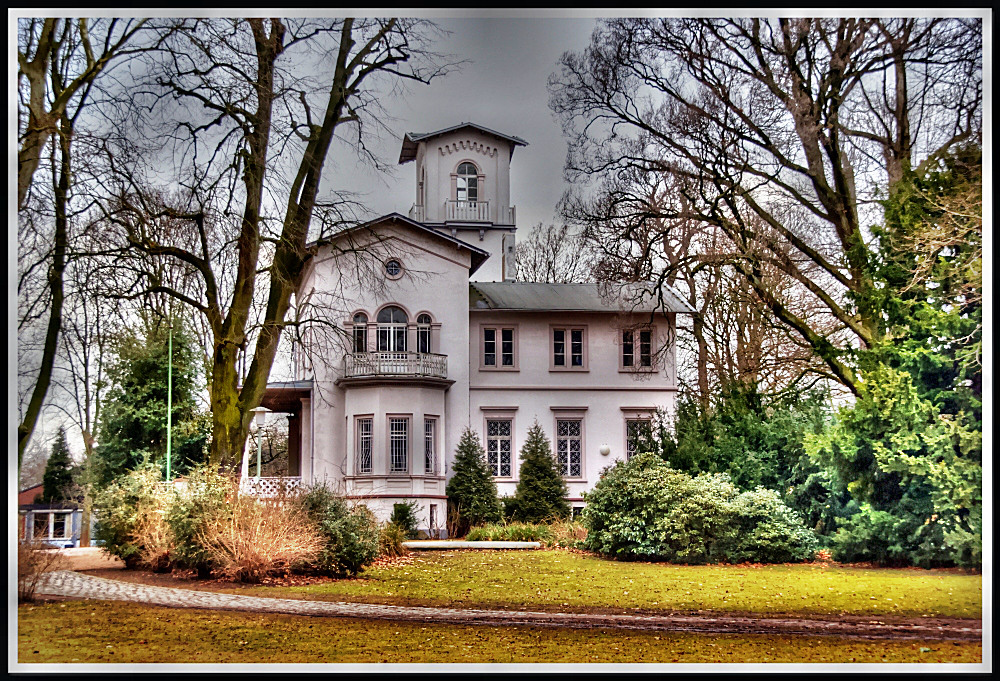 HAUS SCHOENHAUSEN