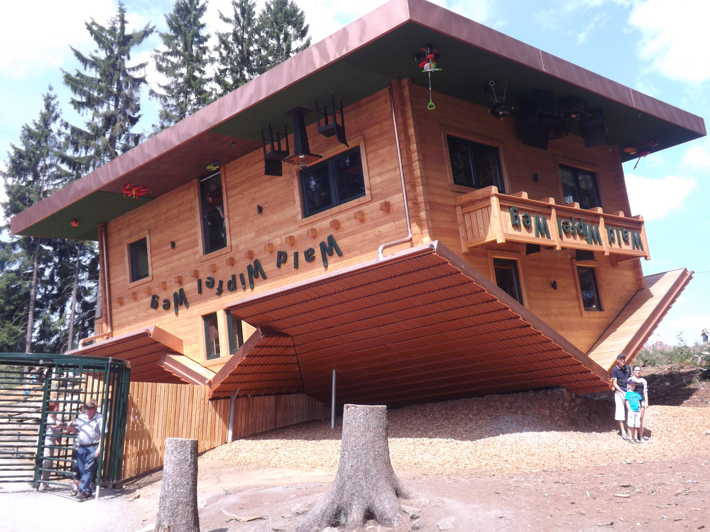 Haus Steht Kopfuber Foto Bild Architektur Profanbauten