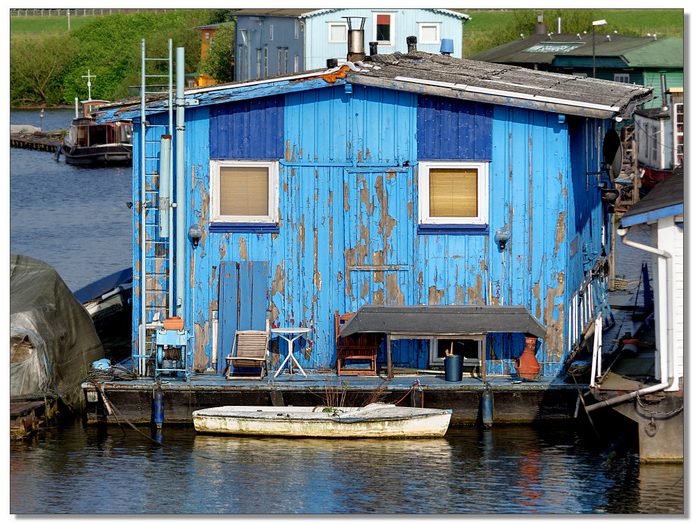 Haus und Boot