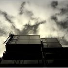 haus unter wolken