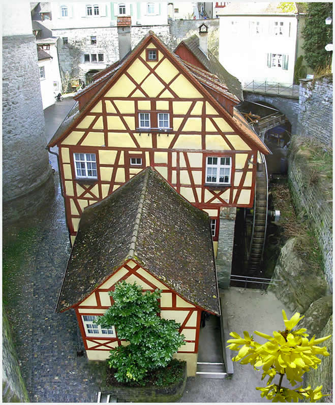 Haus unterhalb der alten Burg in Meersburg