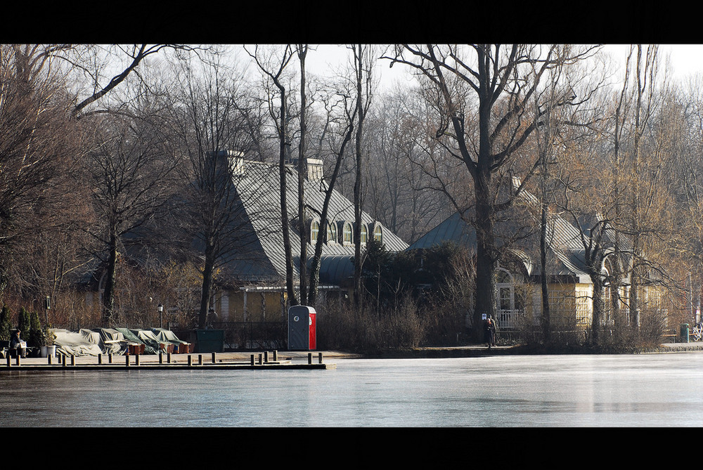 Haus vor dem See