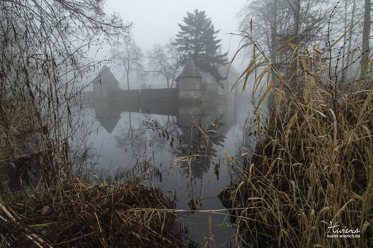 Haus Welbergen im Nebel