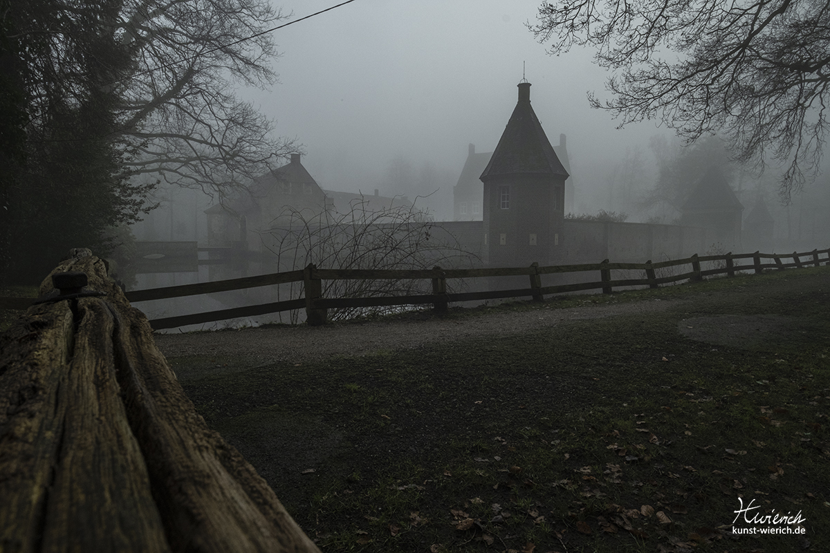 Haus Welbergen im Nebel