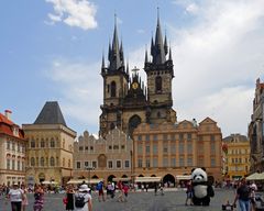 Haus zur " Steinerne Glocke " + " Teyn - schule und - kirche "