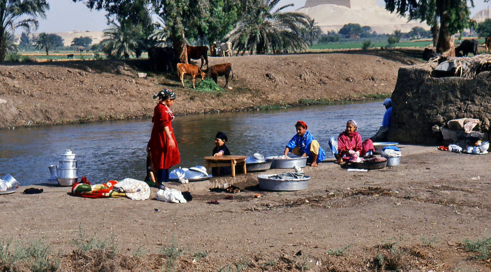 Hausarbeit an einem Nilkanal