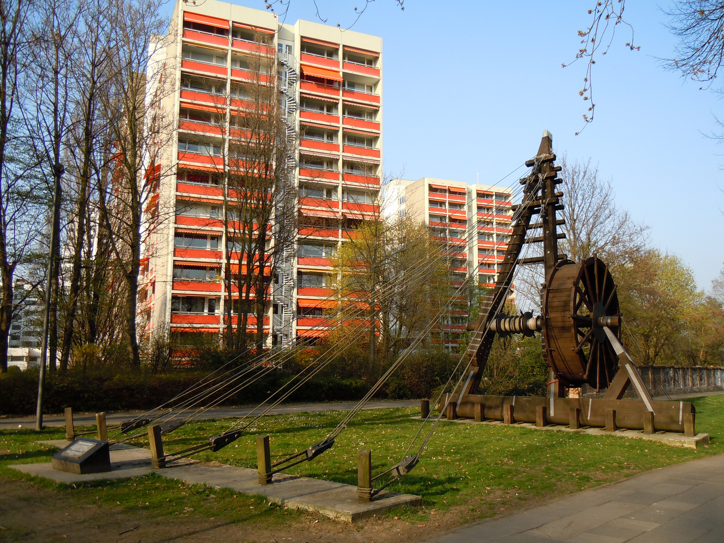 Hausbau einst und jetzt - Römischer Lastkran