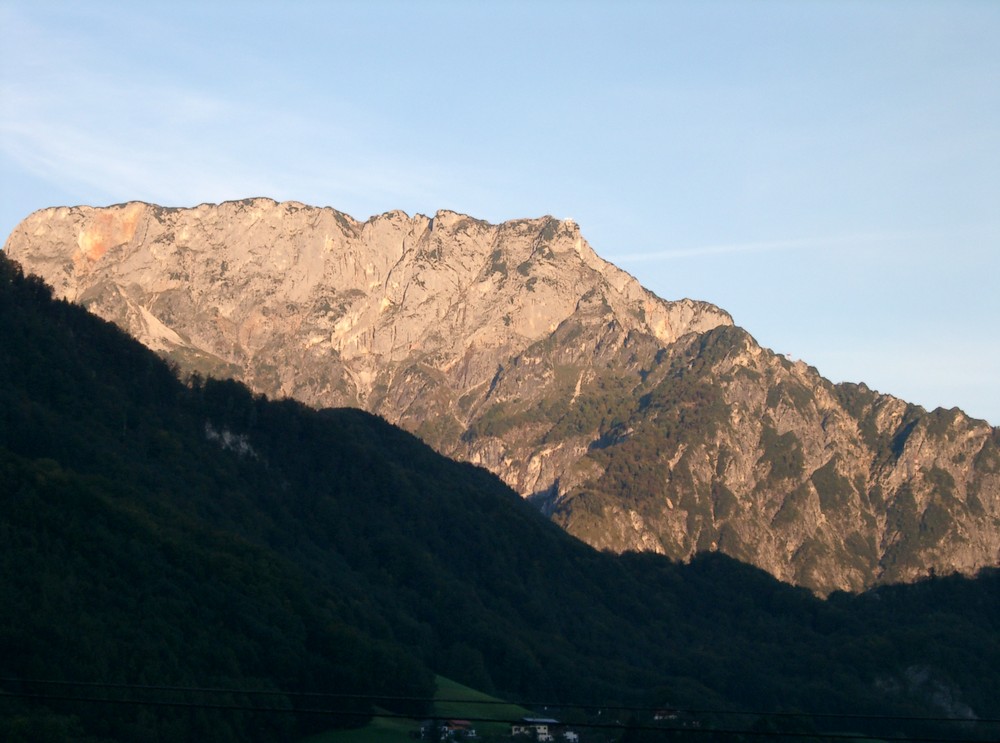 Hausberg im Licht