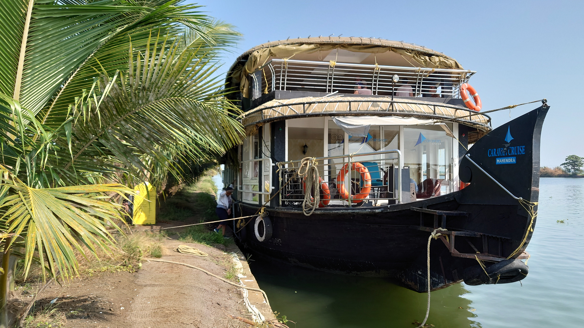 Hausboot am arabischen Meer 