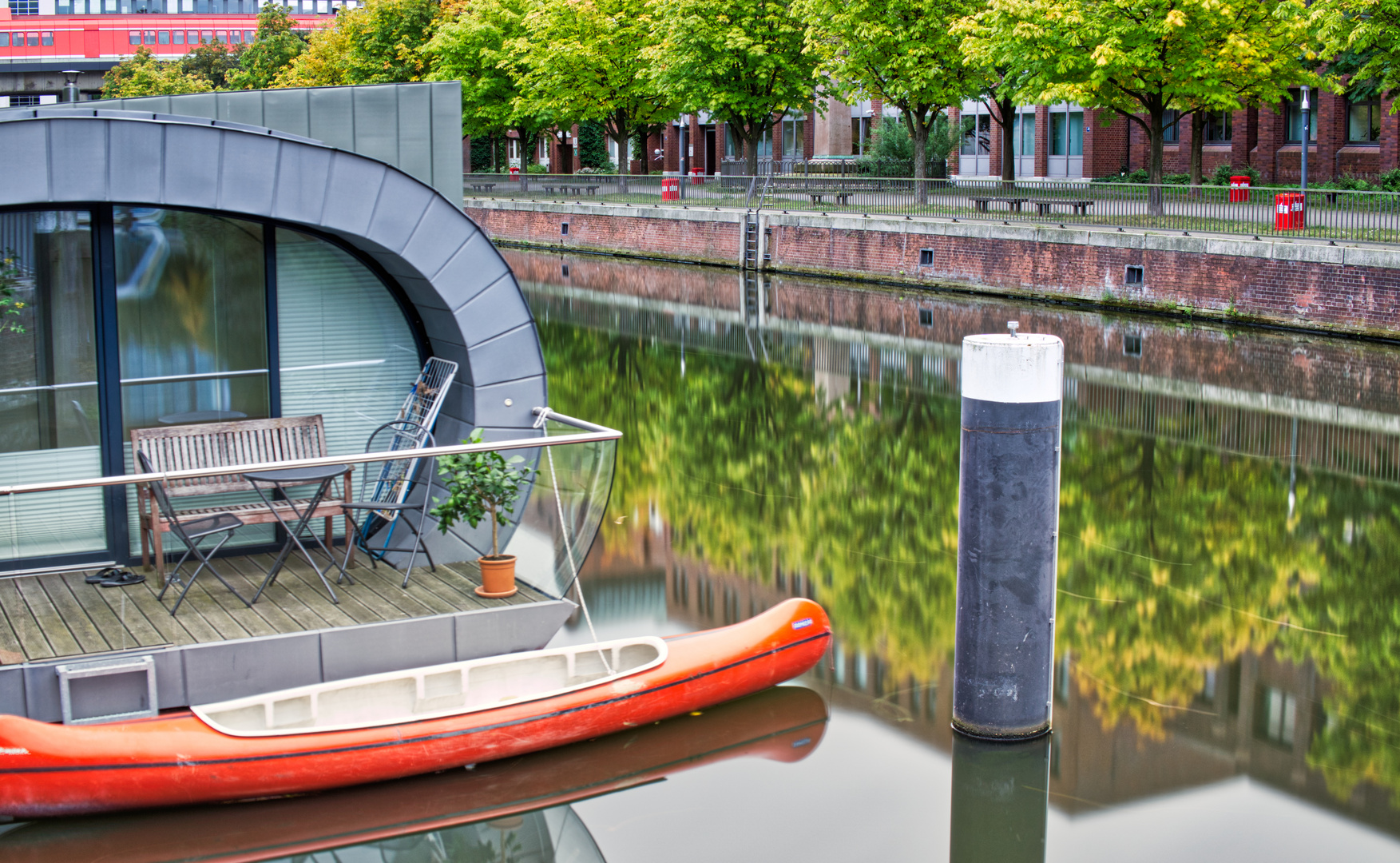 Hausboot Kanal Hamburg-Hammerbrook