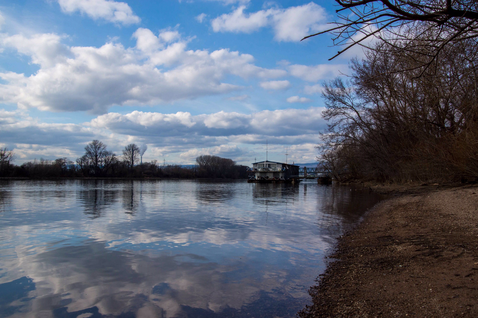 Hausboot voraus