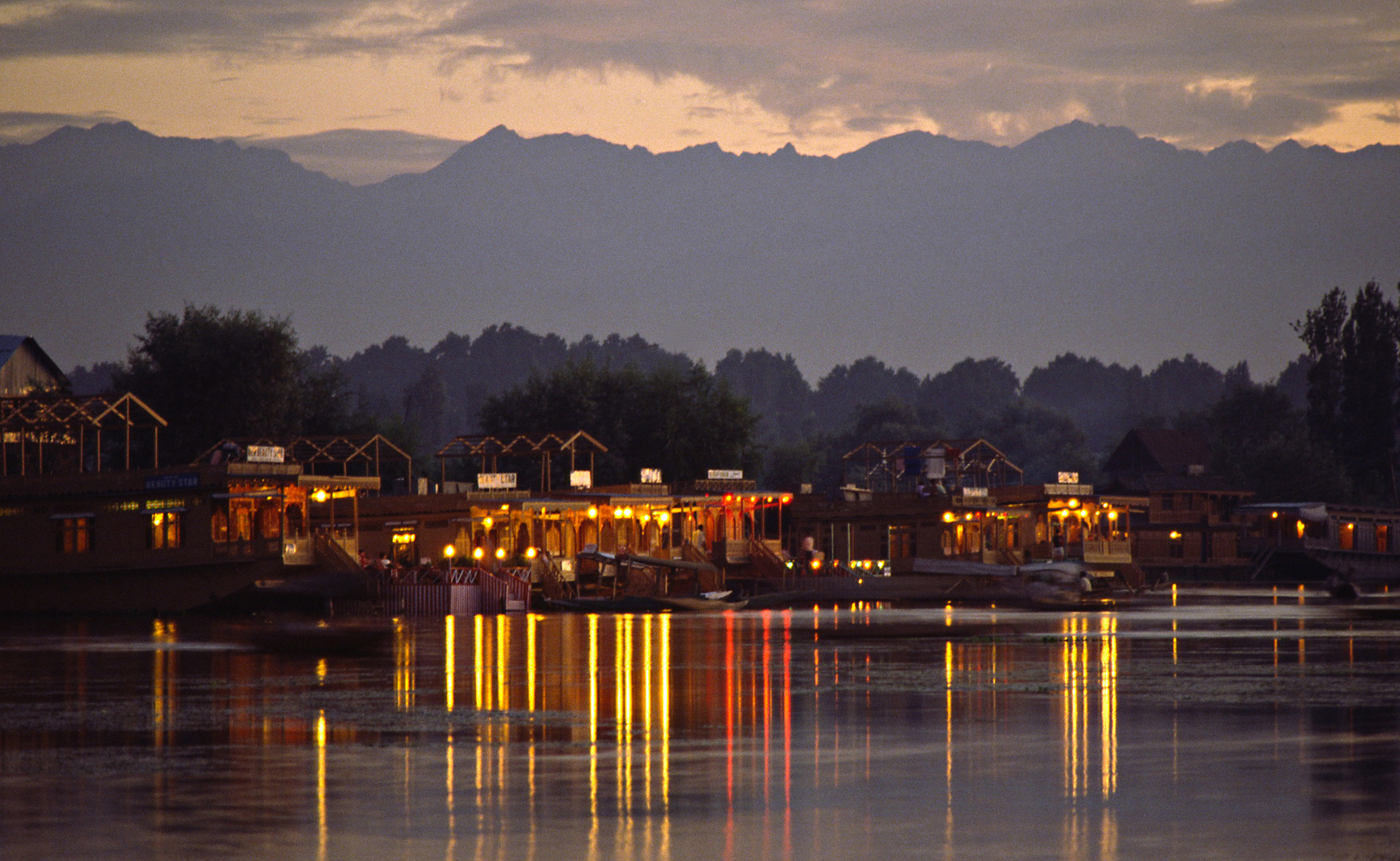 Hausboote auf dem DalSee 01 Foto & Bild asia, india, landschaft