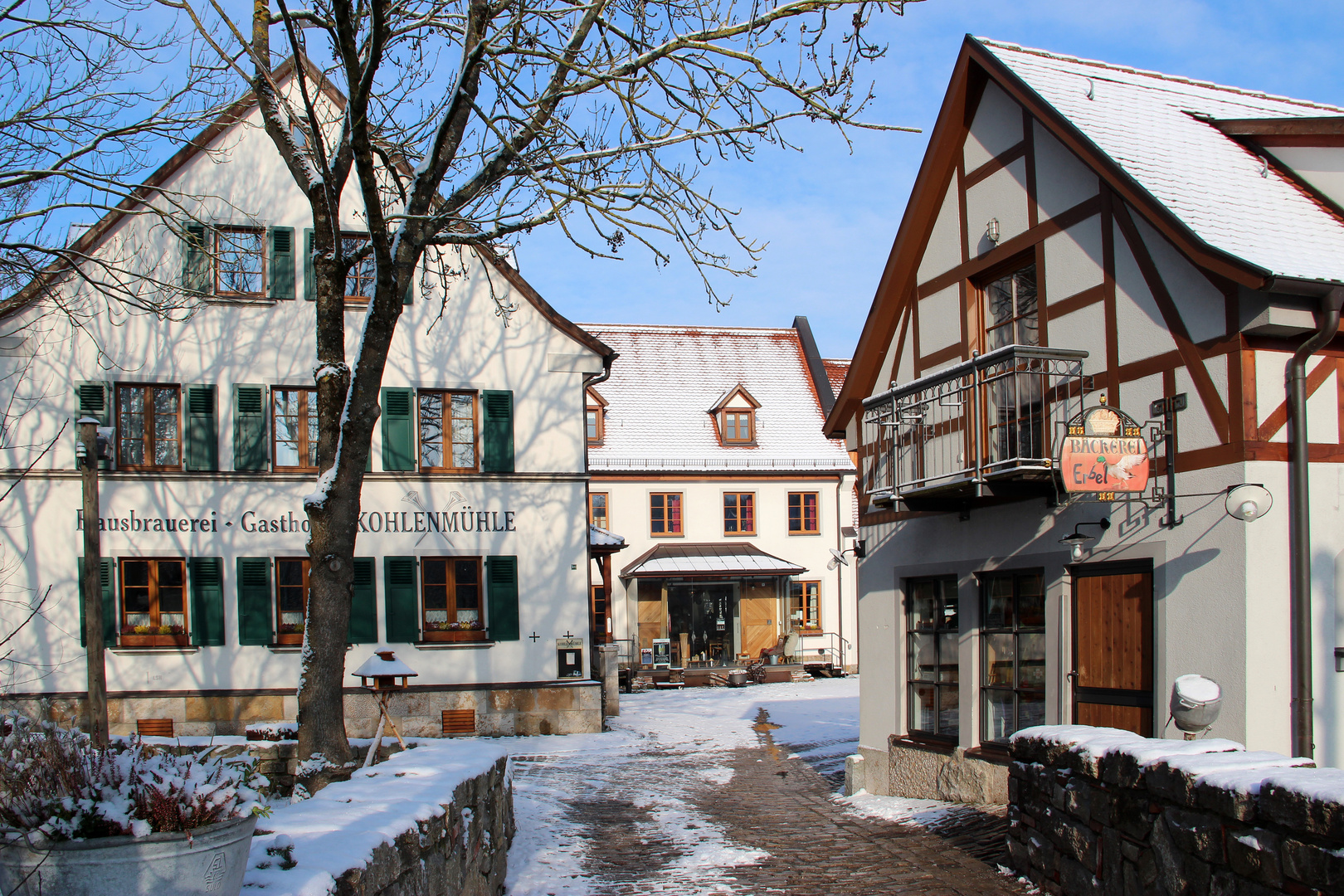 Hausbrauerei - Gasthof - Biergarten