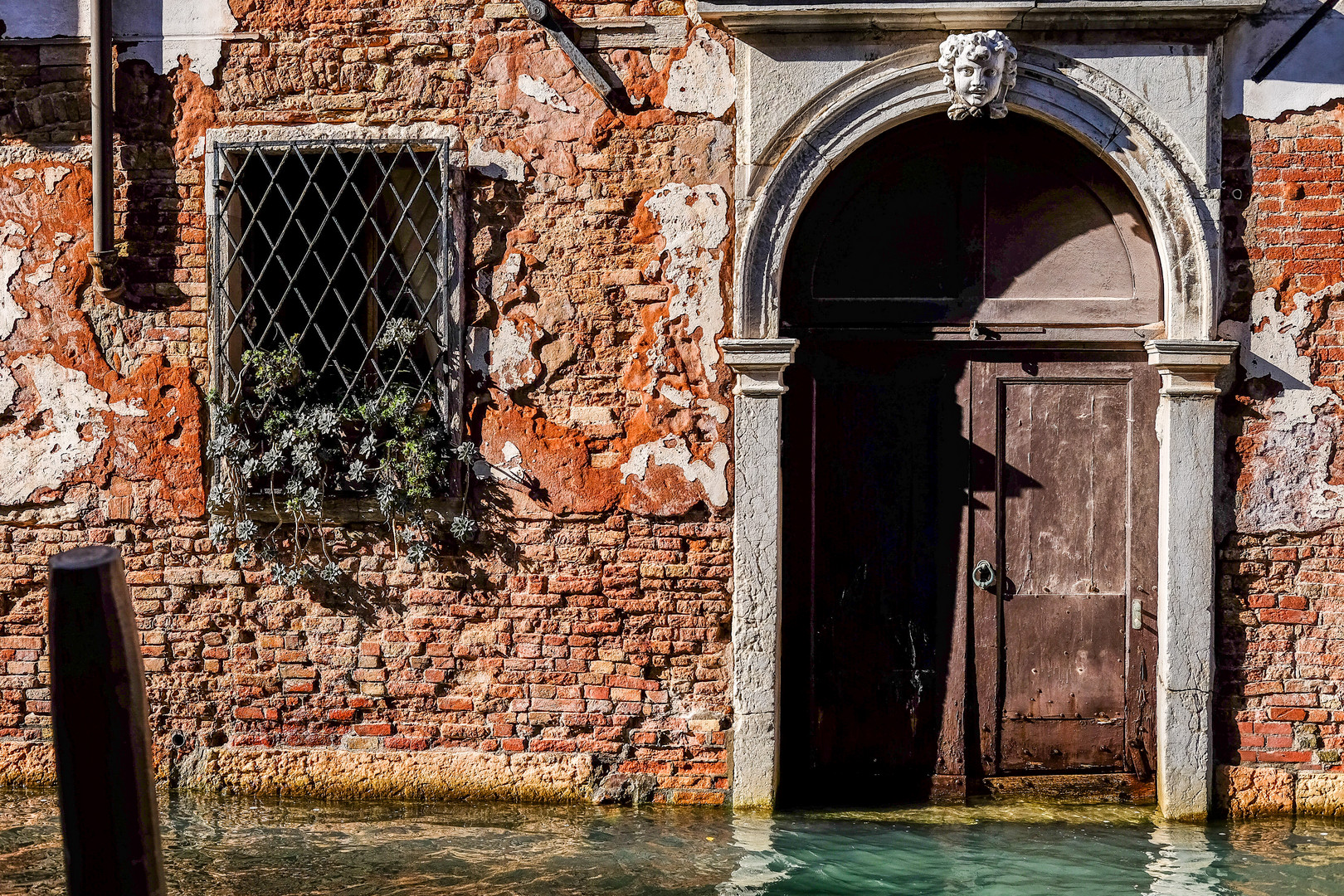 Hauseingang in Venedig