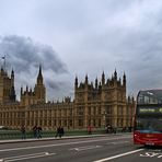 Hauses of Parliament,Big Ben und Bus