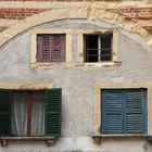 Hausfront in Garda
