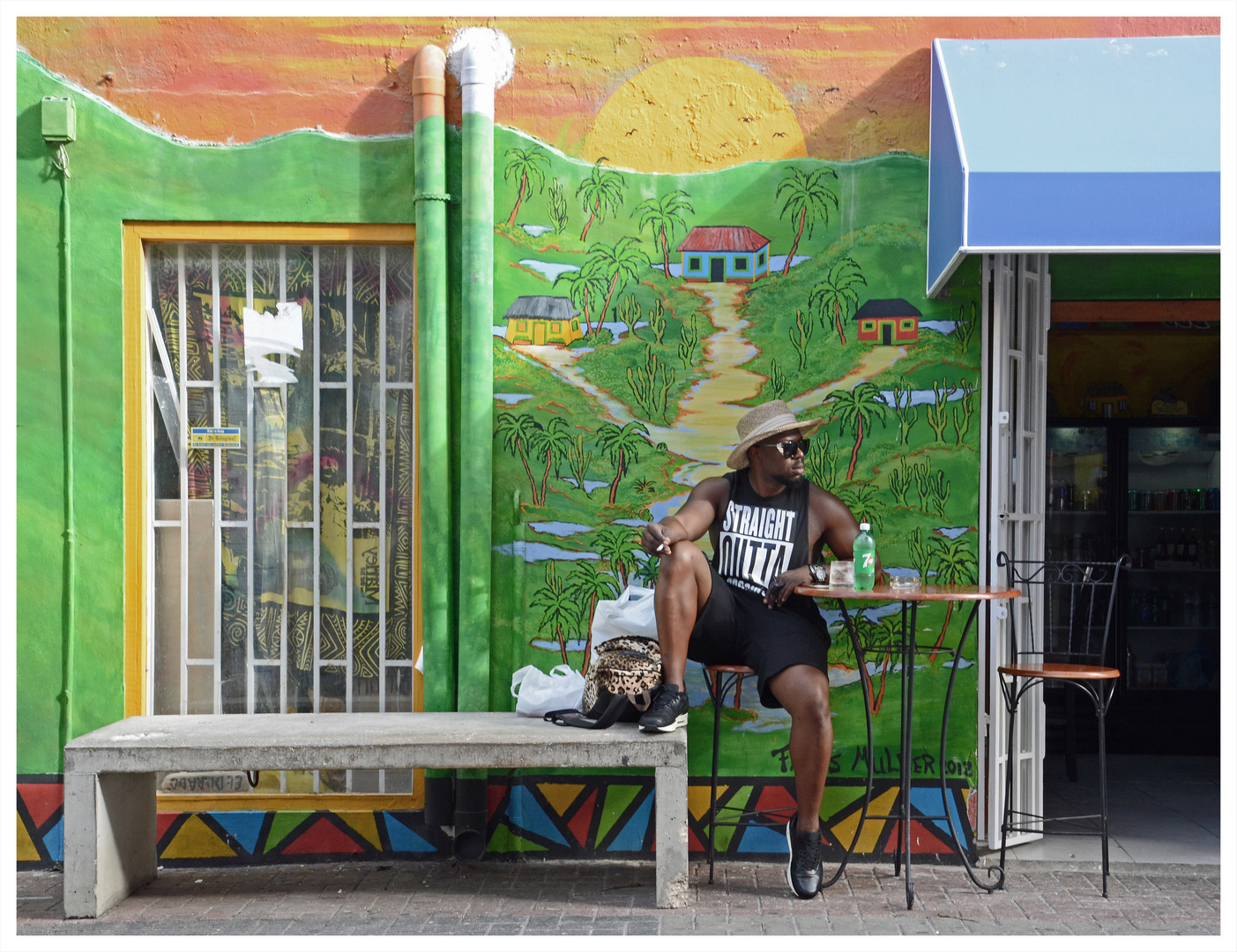 Have a drink in Willemstad