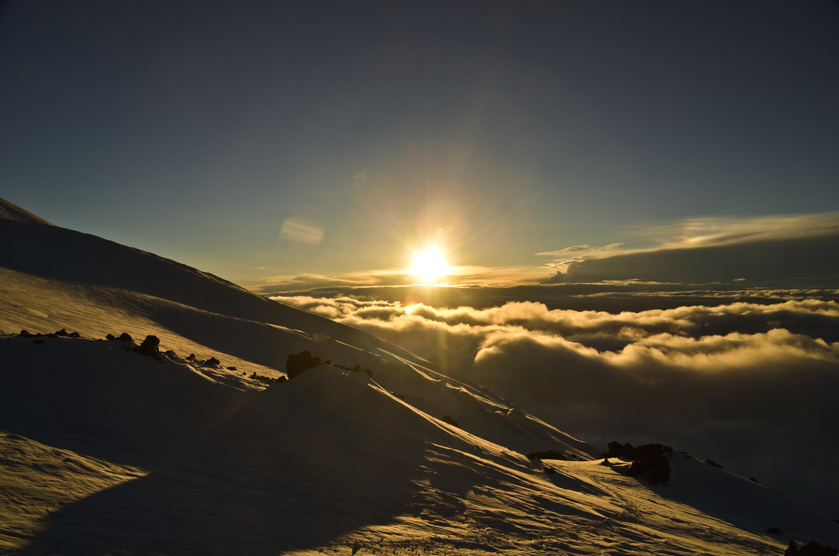 Have you ever sleep over 4000meters and look to a Sunset !? Foto & Bild