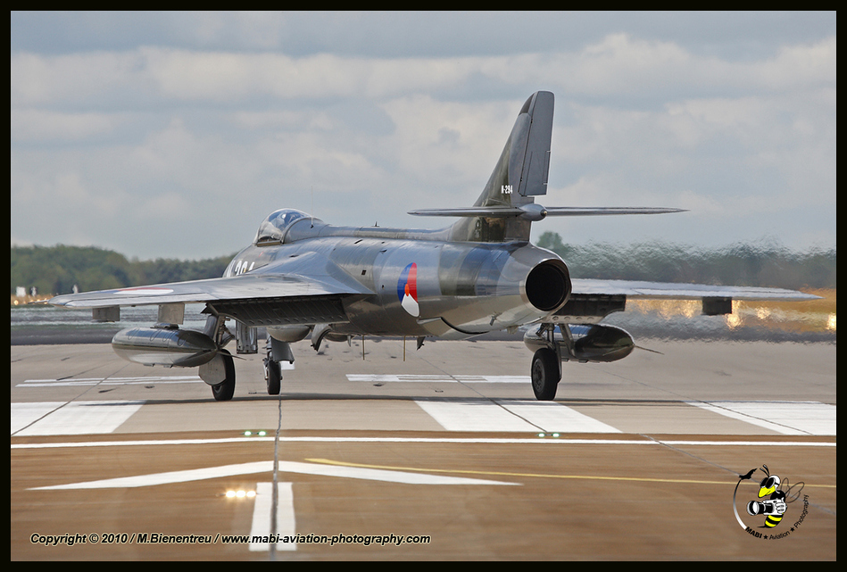 *** Hawker Hunter F Mk.6 / N294 ***