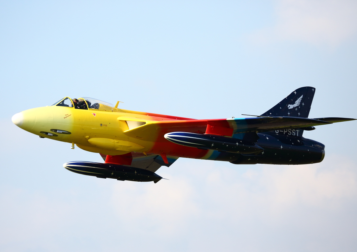 Hawker Hunter F.58 at Dunsfold Airshow