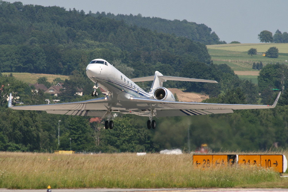 HB-IVZ - Gulfstream G-V - Private