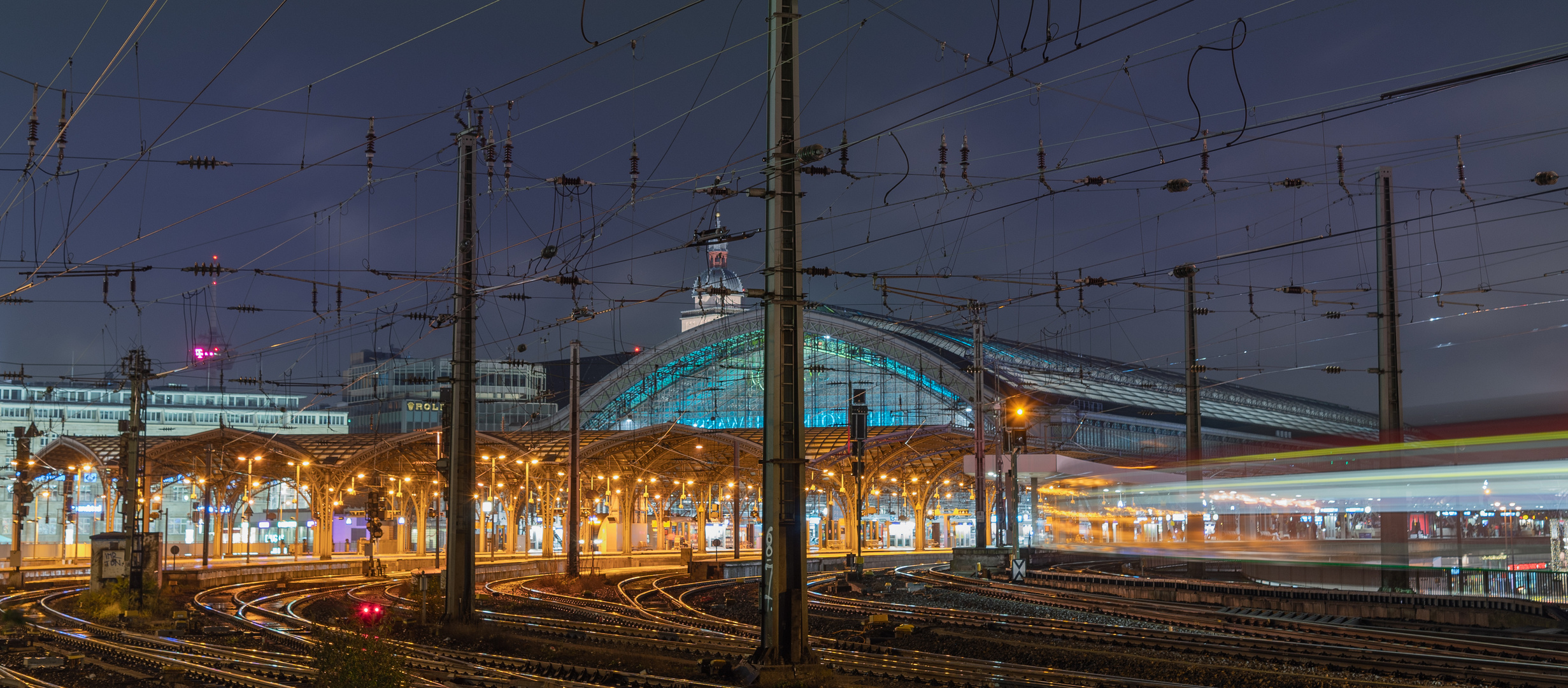 Hbf Köln am Abend