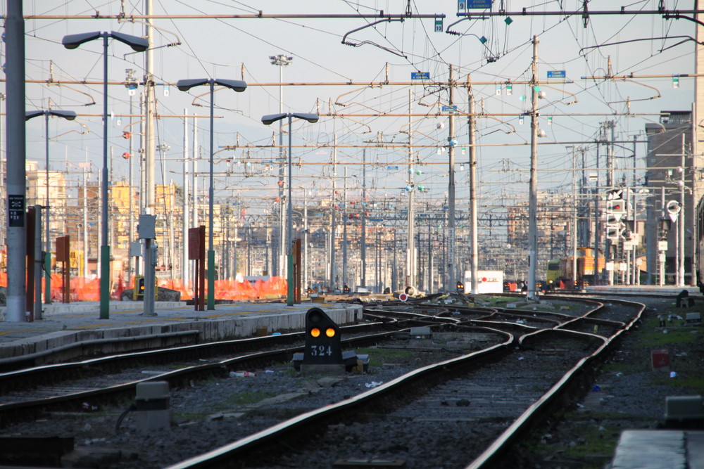 Hbf Rome Terminal Train Station - Roma Termini Station from Watz