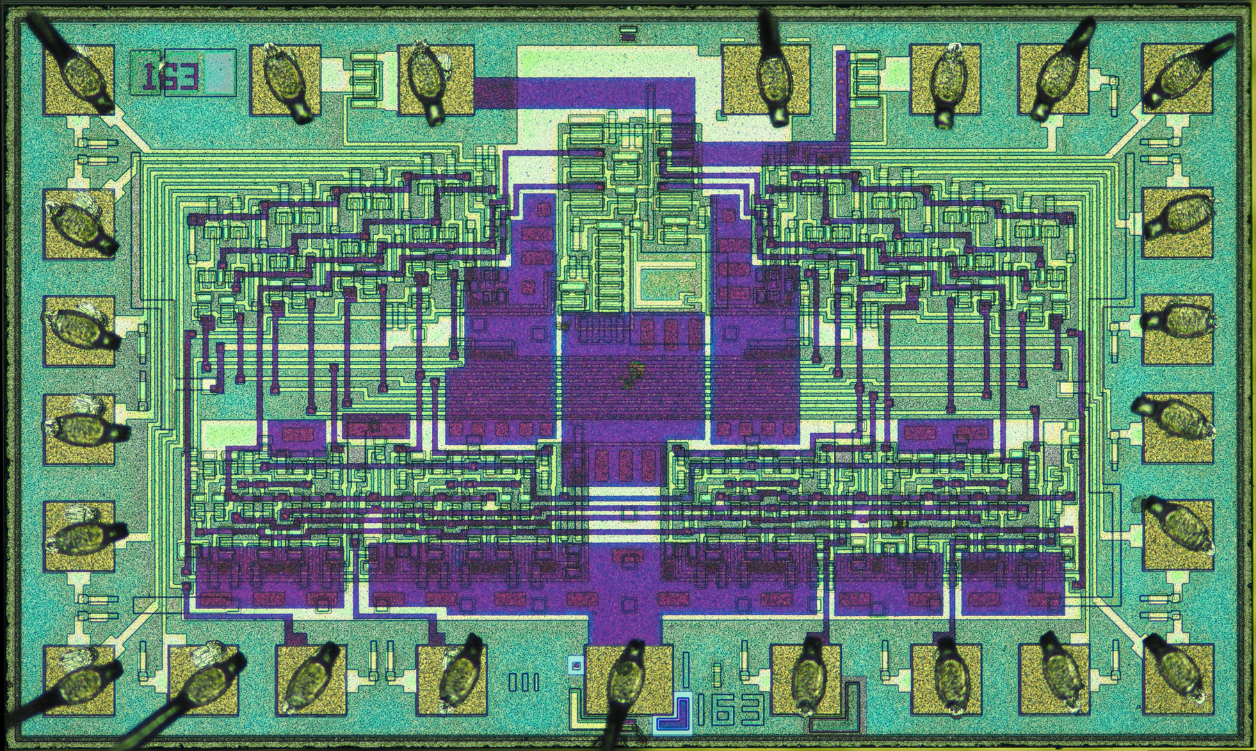 HD100163 8 Input Multiplexer