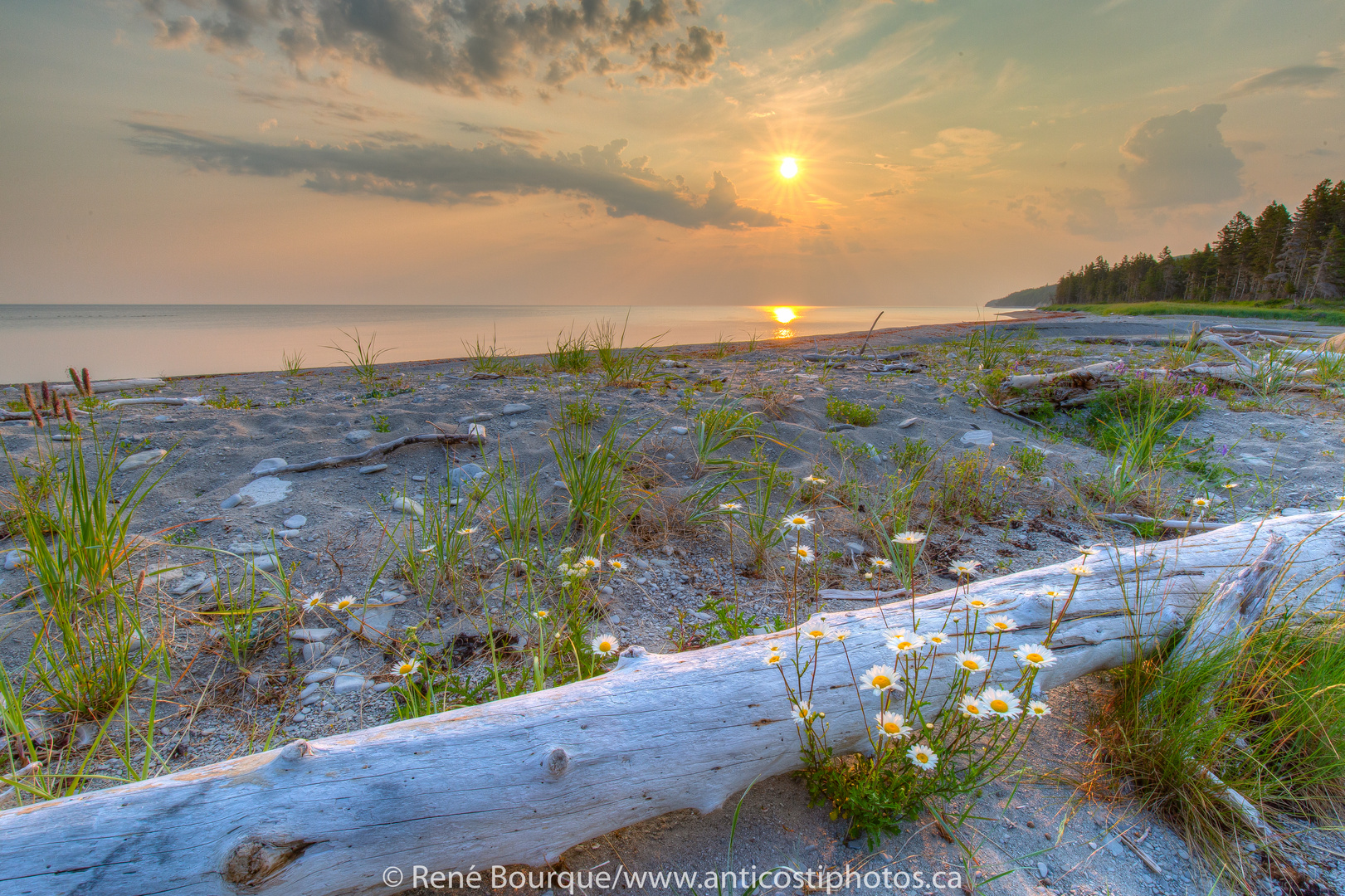 HDR au lever du jour, Anticosti photo et image north america, canada