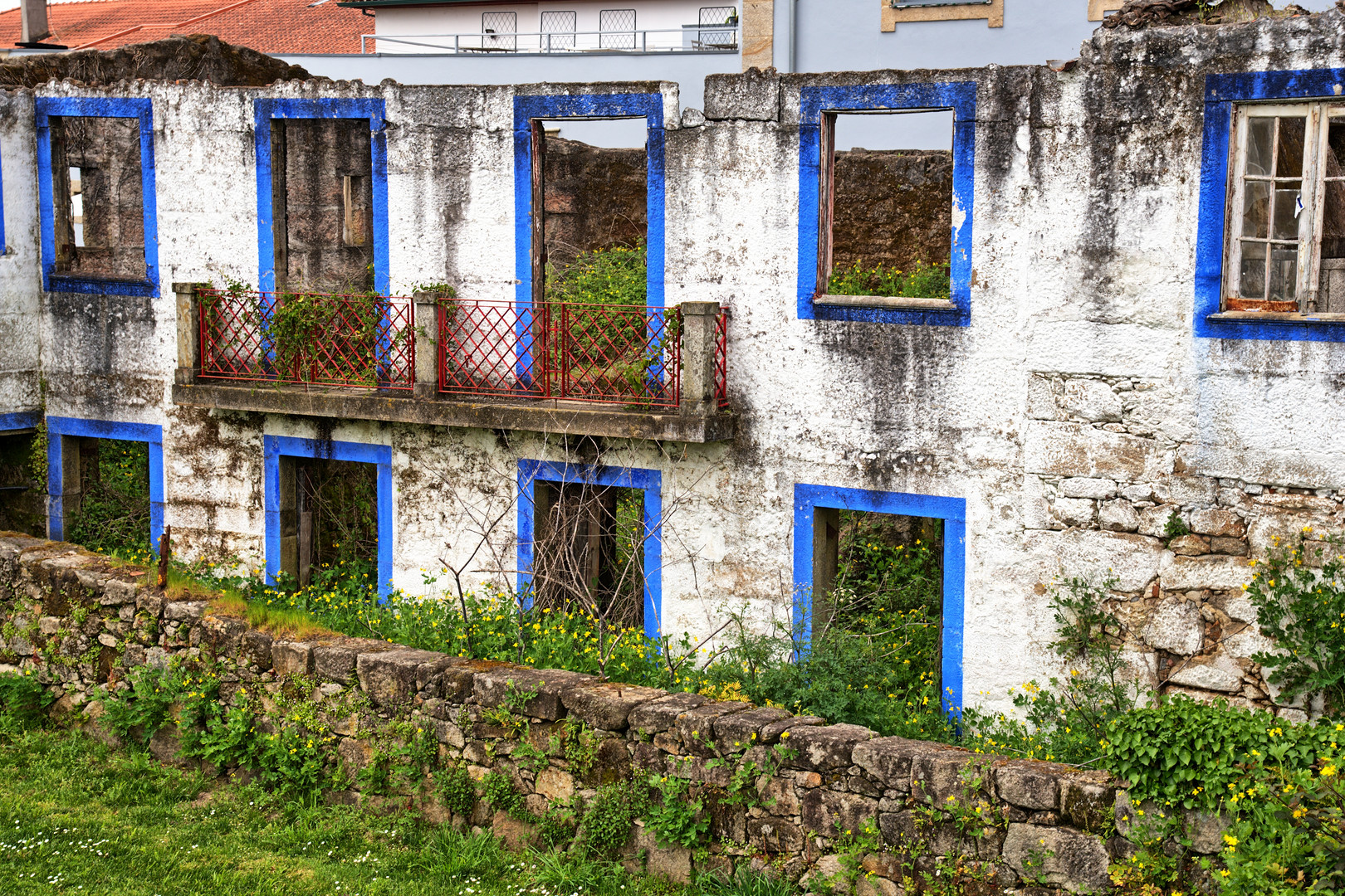 hdr blaues haus ponte de lima