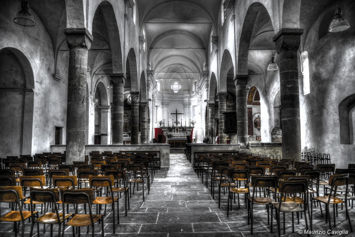 HDR della Vecchia Chiesa Romanica di San Pietro e San Paolo a Ceriana IM